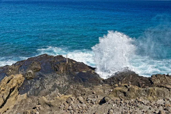 Buraco de sopro em hawaii — Fotografia de Stock