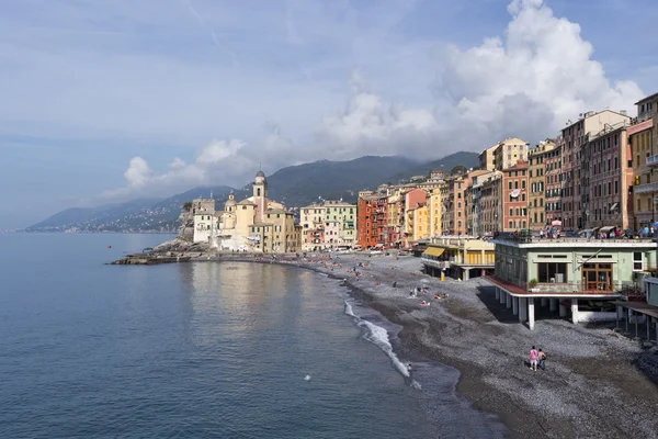 Село мальовничих рибалок Camogli, Лігурія, Італія — стокове фото