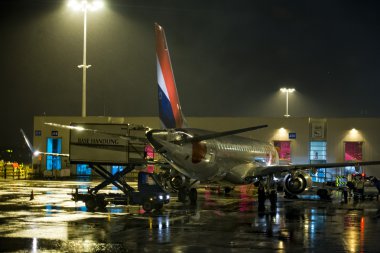 Paris Havaalanı geceleri