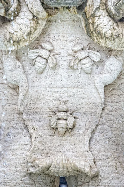 Dettaglio della fontana del tritone a roma — Foto Stock