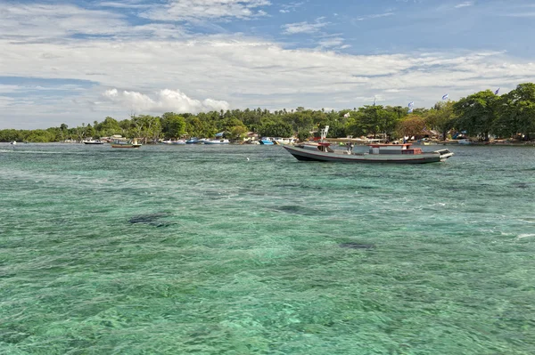 Aldeia de pescadores indonésia — Fotografia de Stock
