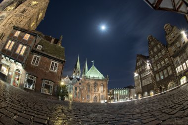 Bremen eski şehir gece görüntülemek