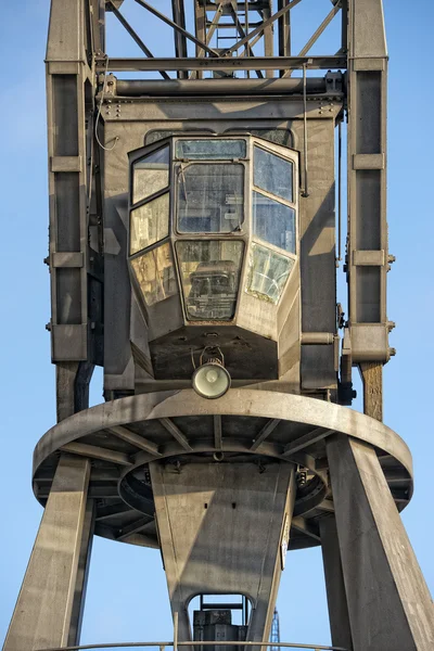 Hamburg port metall kran — Stockfoto