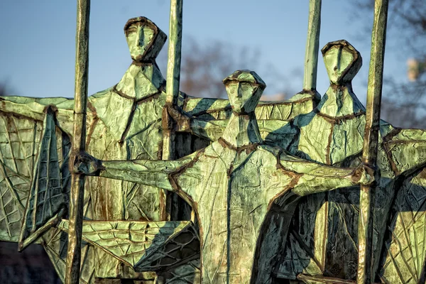 Fiskaren sjöman silhouette koppar staty — Stockfoto