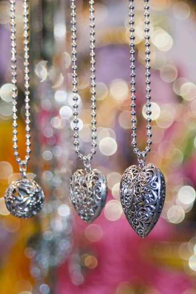 Corazones de plata de San Valentín — Foto de Stock