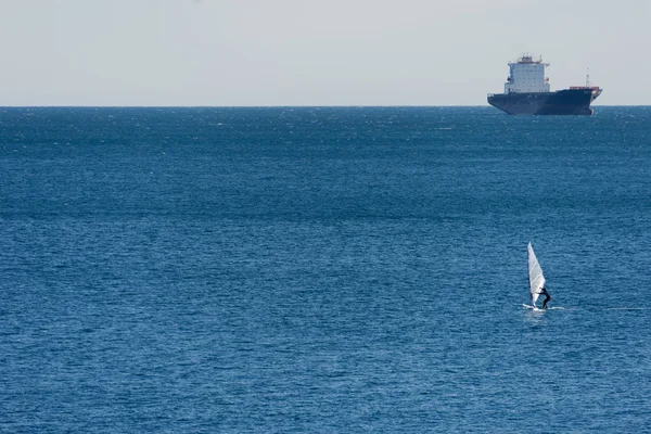 Windsurf and ship — Stock Photo, Image