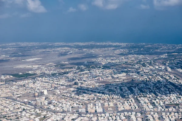 Muscat Arapça şehrin havadan görünümü landcape