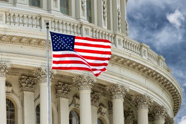 Washington dc capitol detay bulutlu gökyüzü