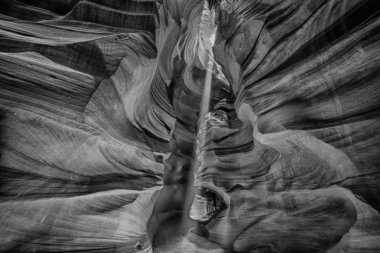B&w, Arizona antilop Kanyonu içinde ışık ışınları