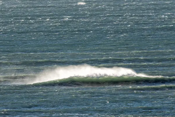 Fale Oceanu Atlantyckiego w Patagonii — Zdjęcie stockowe