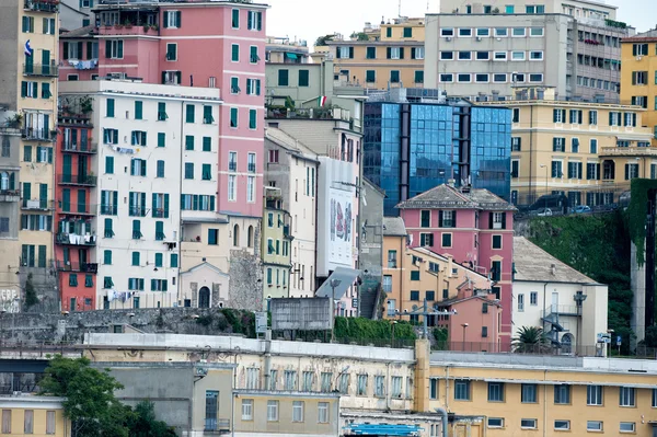 Genua stad stadsgezicht panorama vanaf de zee — Stockfoto