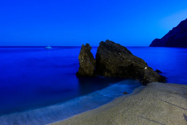 Playa de cinque terre vista nocturna — Foto de Stock