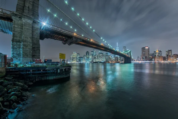 Manhattan vue de nuit de brooklyn — Photo