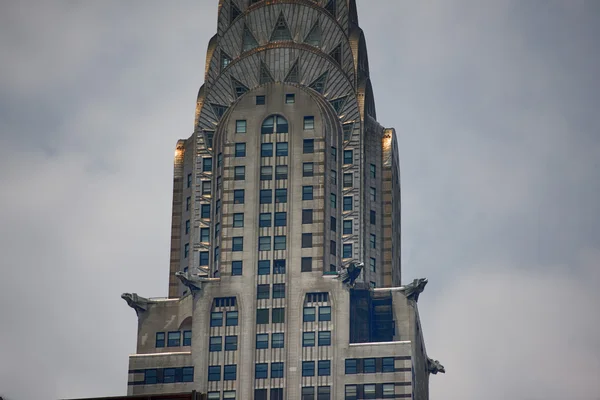 NEW YORK - USA - 11 JUNE 2015 chrysler building new york on cloudy day — Stock Photo, Image