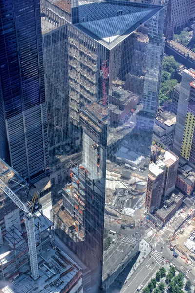 Нью-Йорк - США - 13 червня 2015 Манхеттен пташиного польоту від вежа свободи — стокове фото