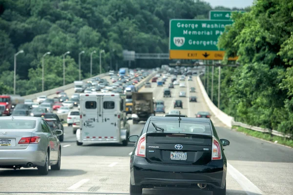 WASHINGTON, USA 22 GIUGNO 2015 autostrada congestionata — Foto Stock