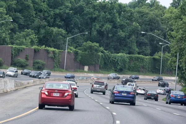 WASHINGTON, USA 22 GIUGNO 2015 autostrada congestionata — Foto Stock
