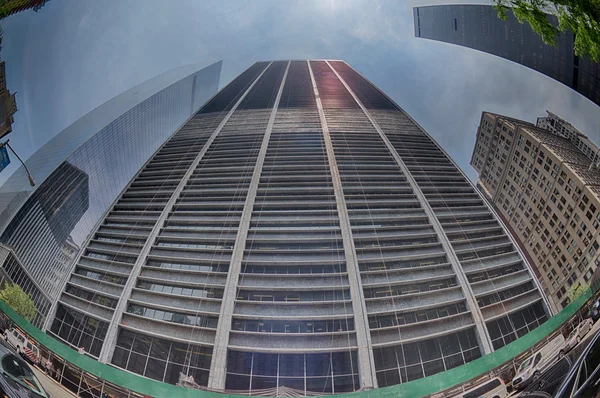 New York - Usa - 13 juni 2015 personer nära freedom tower och 9 11 — Stockfoto