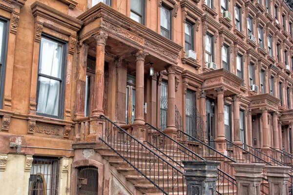 New York houses in Perron in Harlem