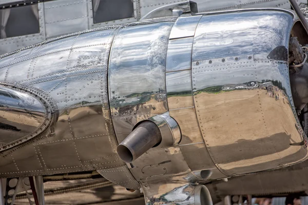 Gamle propelldetaljer av jern i flyet – stockfoto