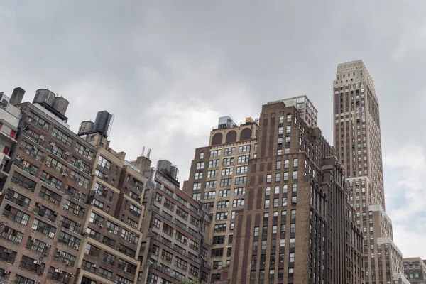 Manhattan demir ve cam gökdelen detay — Stok fotoğraf