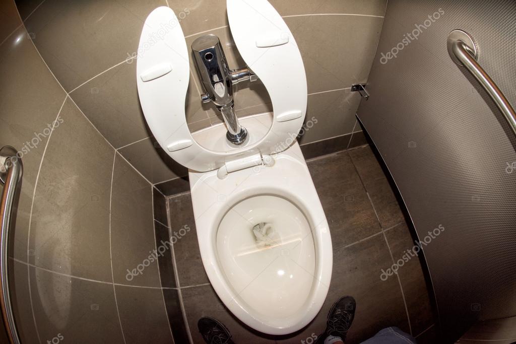 Images Of Dirty Park Restrooms