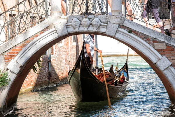 Venedik İtalya Kanallar gün batımı görünümü — Stok fotoğraf