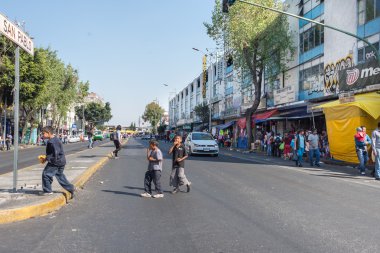 Mexico City, Meksika - Şubat, 9 2015 - zavallı çocuk sokakta
