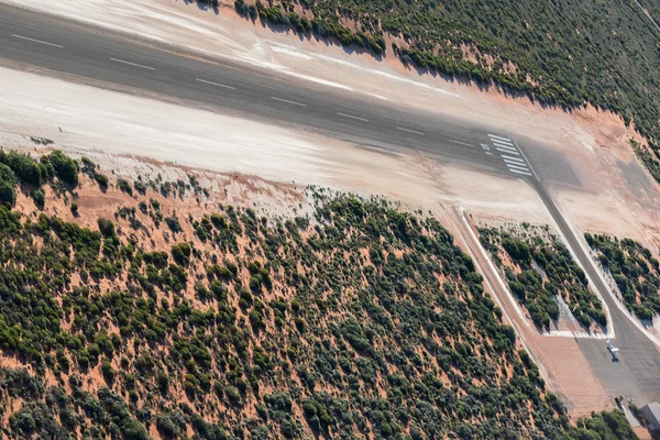 Mała pustynia lotnisko w Australii Monkey Mia — Zdjęcie stockowe