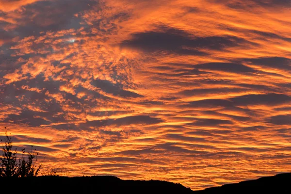 Nascer do sol céu nublado detalhe fundo — Fotografia de Stock