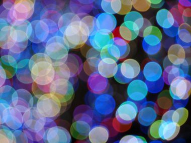 Renkli Noel ağacı ışıkları yanıp sönüyor