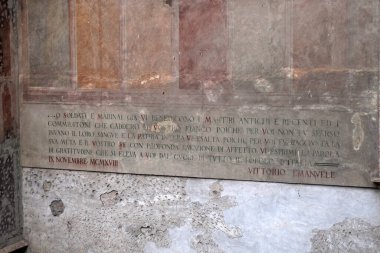 TRENTO, İtalya - 26 Eylül 2024 - Buonconsiglio Kalesi İç Görünümü