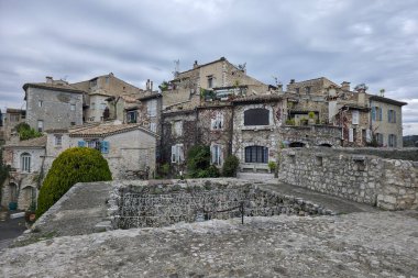 Saint Paul de Vence Ortaçağ Köyü 'nün Xmas mevsiminde Provence Fransa' daki öfkesinden