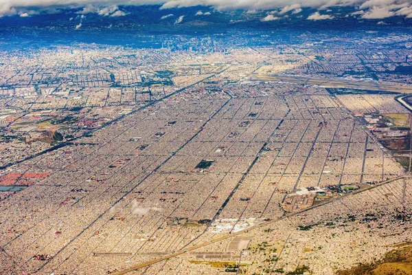 Mexico City'de hava görünümünü cityscape — Stok fotoğraf