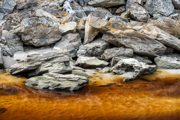 ऑस्ट्रेलिया मध्ये पांढरा वाळू लोह पिवळा नदी — स्टॉक फोटो, इमेज