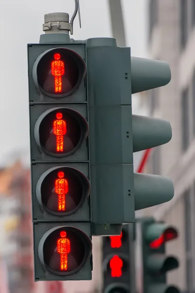 Fußgängerampel mit Rotlicht — Stockfoto