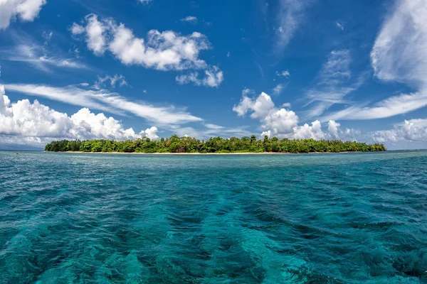 Siladen île de paradis tropical turquoise — Photo