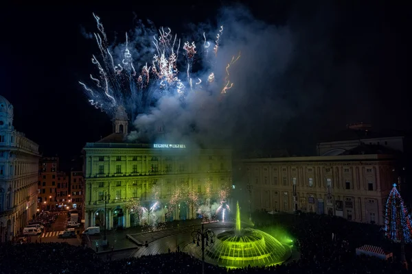 GENOA, ITALY - DECEMBER, 19 2015 - Happy new year and merry xmas fireworks — Stock Photo, Image