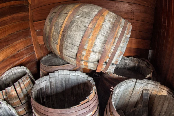 Old ship vessel wood barrels detail — Stock Photo, Image