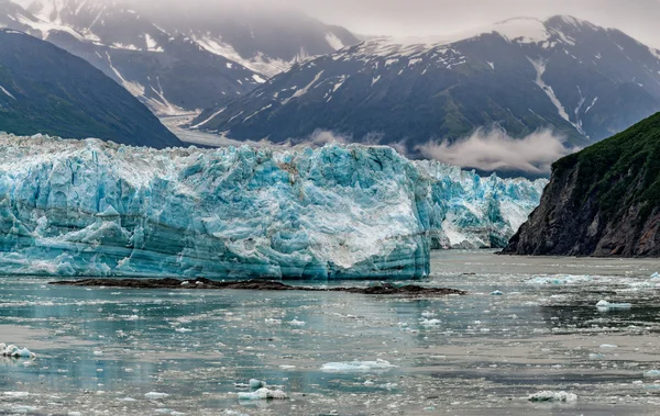 Ледник Хаббард во время таяния Аляски — стоковое фото