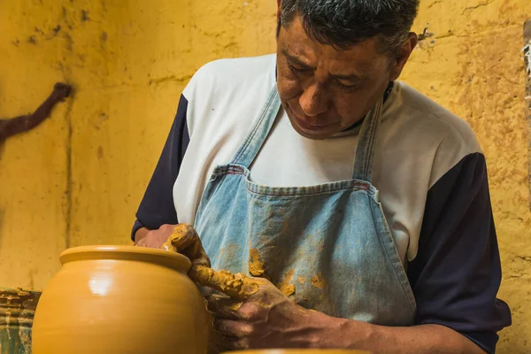 Mexican Potter Craftsman Working Clay His Hands His Workshop Create — Stock Photo, Image
