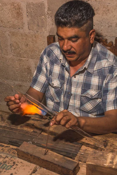 Craftsman Blowing Glass Create Christmas Balls His Workshop Help Blowtorch — Stock Photo, Image