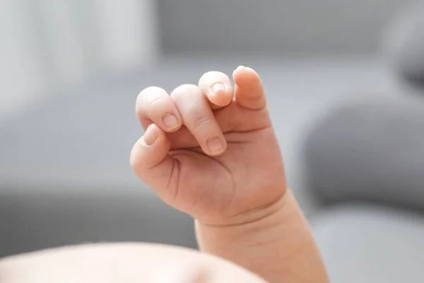 Mano Neonato Chiudete Unghie Cresciute Sono Visibili Cura Del Bambino — Foto Stock