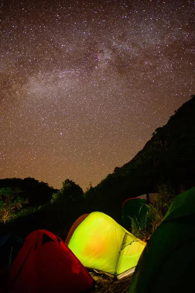 Γαλαξίας Και Κάμπινγκ Στο Doi Luang Chiang Dao Chiang Dao — Φωτογραφία Αρχείου