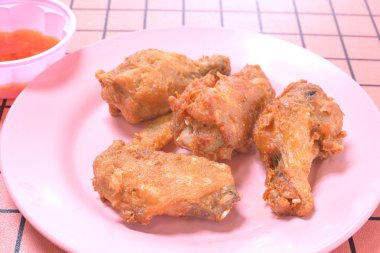 Biber soslu kızarmış tavuk