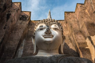 Dev Wat Si dostum Buda heykeli