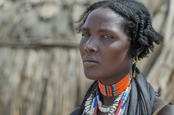 Unidentified woman from Arbore tribe — Stock Photo, Image