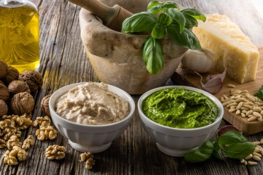 Tipik Ligurya sos taze makarna için
