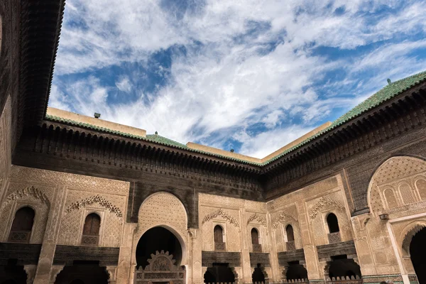 Interior de uma madrassa, escola corânica — Fotografia de Stock