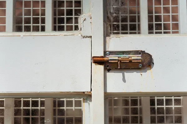 Κλειδώστε Μεταλλική Πόρτα Από Κοντά Κλειδώστε Λευκή Πόρτα — Φωτογραφία Αρχείου